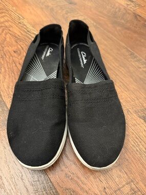 Clarks Cloudsteppers Breeze Step II Slip-Ons in Black
